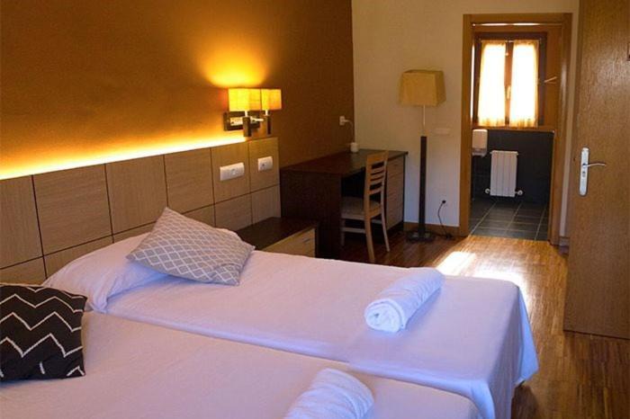 Hotel Valle De Turtzioz Eksteriør billede