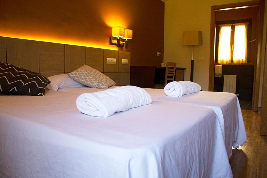 Hotel Valle De Turtzioz Eksteriør billede